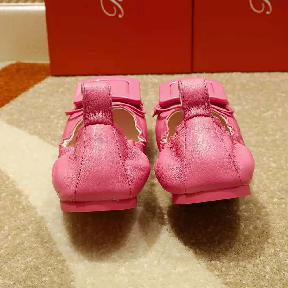 Roger Vivier Viv' Pockette Lacquered Buckle Ballerinas in Nappa for Women in Pink Roger Vivier Viv' Pockette Lacquered Buckle Ballerinas in Nappa for Women in Pink
