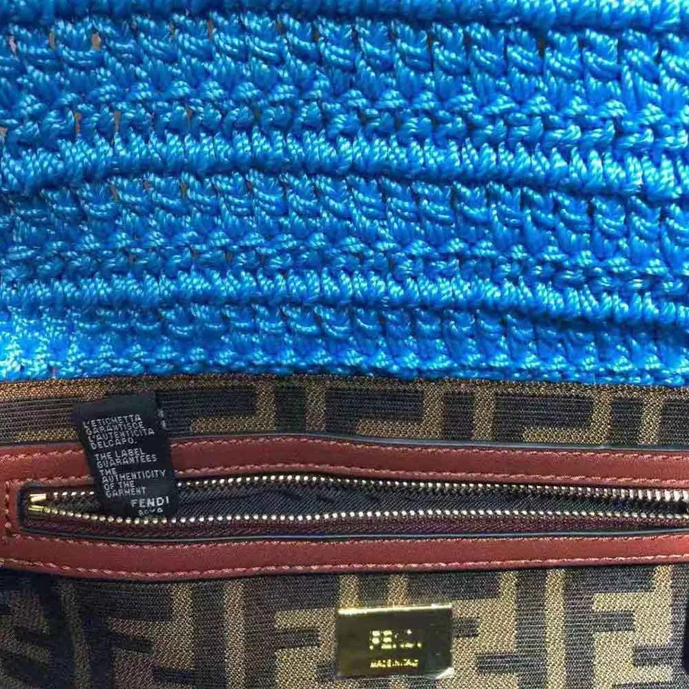 Fendi Baguette Bag in Traditional Cotton Crochet Bag for Women in Blue