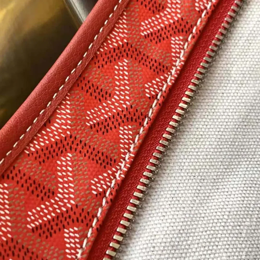 Goyard Bohème Hobo Bag for Unisex in Red
