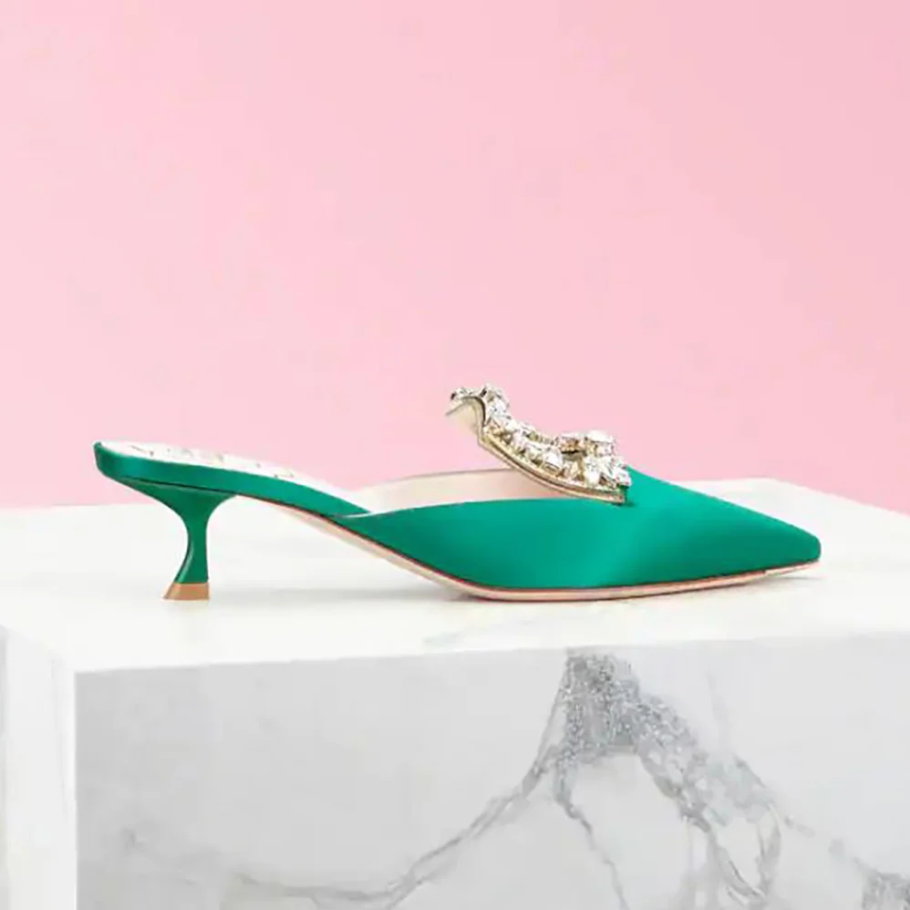 Roger Vivier Broche Vivier Buckle Mules in Satin 4.5 cm Heel for Women in Green Roger Vivier Broche Vivier Buckle Mules in Satin 4.5 cm Heel for Women in Green