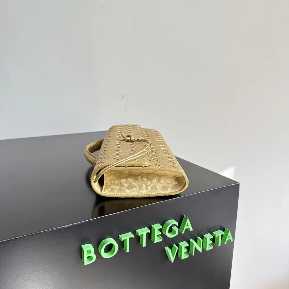 Bottega Veneta Andiamo Clutch for Women in Gold Bottega Veneta Andiamo Clutch for Women in Gold