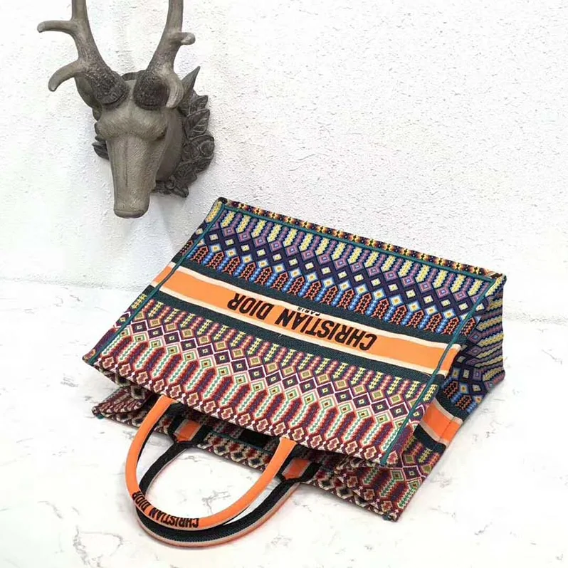 Dior Dior Book Tote Bag in Multi for Women in Coloured Embroidered Canvas Dior Dior Book Tote Bag in Multi for Women in Coloured Embroidered Canvas
