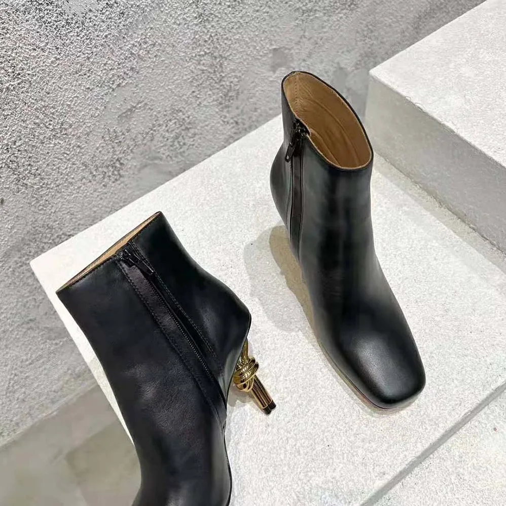 Bottega Veneta Knot Ankle Boot for Women in Black