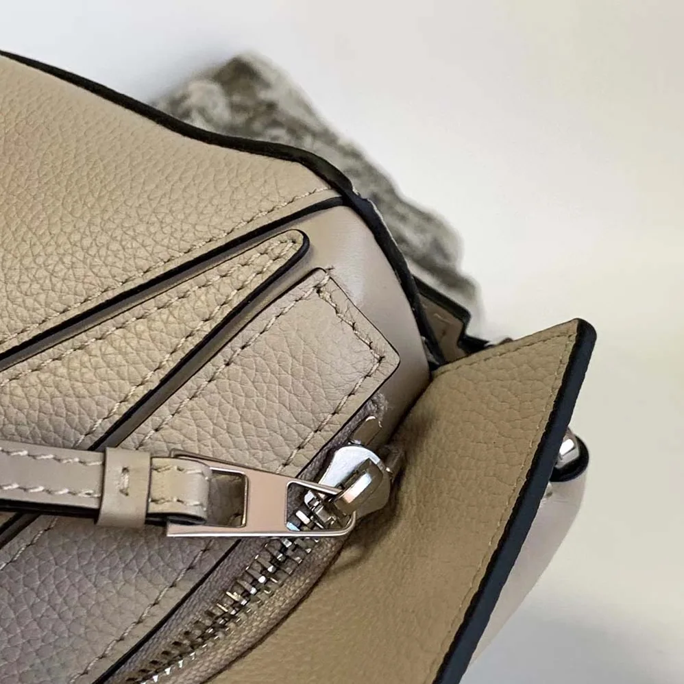 Loewe Puzzle Small Bag in Classic Calf Leather for Women in Beige Loewe Puzzle Small Bag in Classic Calf Leather for Women in Beige