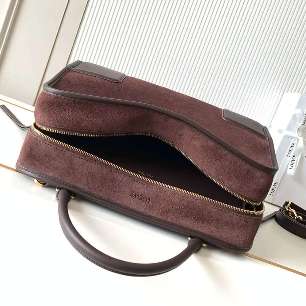 Loewe Medium Amazona 180 Bag in Suede for Women in Dark Chestnut