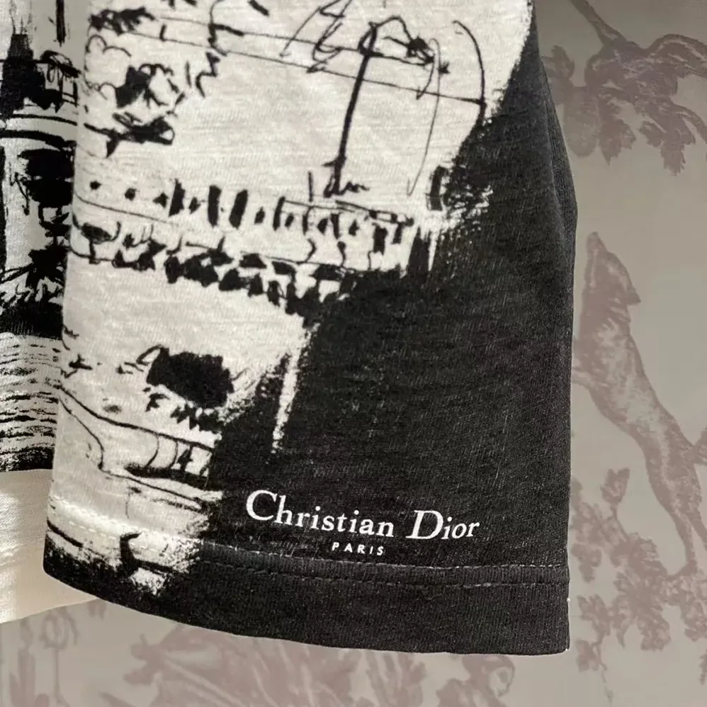 Dior T-Shirt Black and White Cotton and Linen Jersey with Paris Motif for Women Dior T-Shirt Black and White Cotton and Linen Jersey with Paris Motif for Women