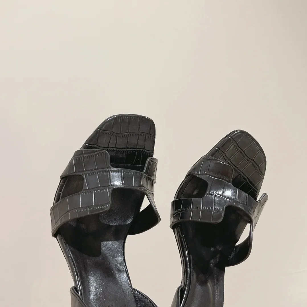 Hermes Ella Sandal Noir /