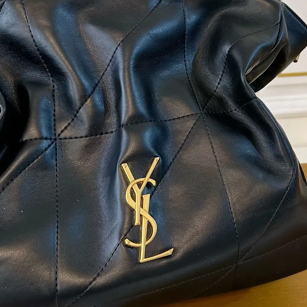Saint Laurent YSL Jamie Shopping Small in Lambskin for Women in Black