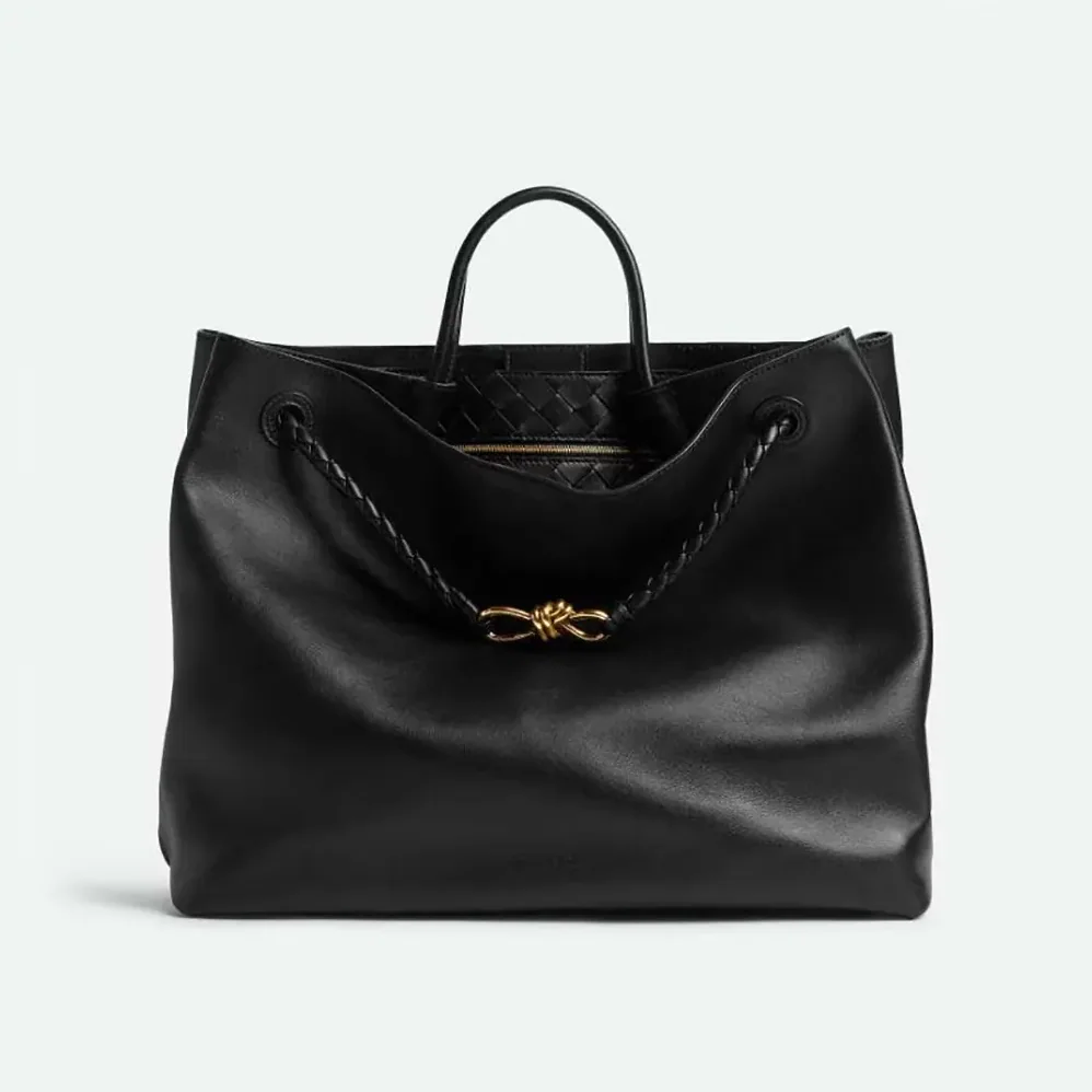 Bottega Veneta Large Andiamo in Silky Calf Leather for Women in Black/Gold