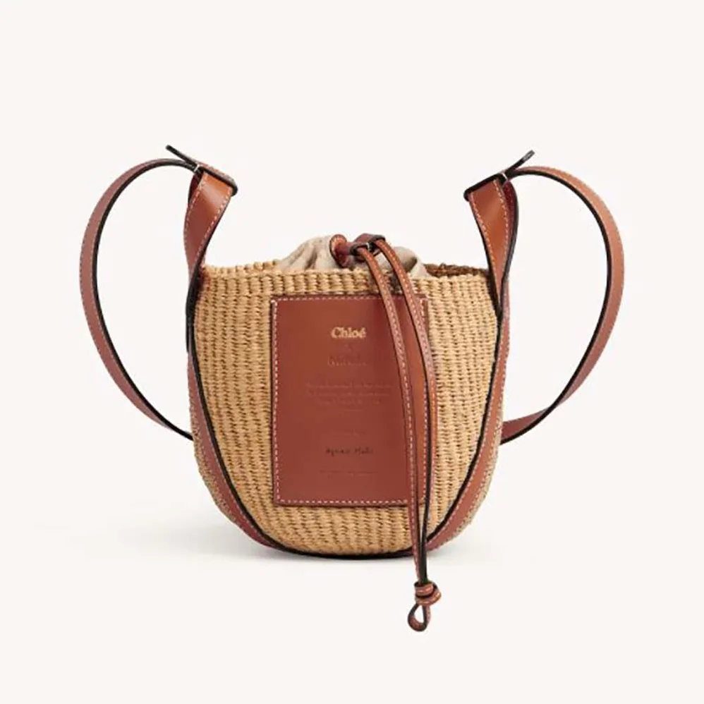 Chloe Small Basket in Fair-Trade Paper and Shiny Calfskin for Women in Brown Chloe Small Basket in Fair-Trade Paper and Shiny Calfskin for Women in Brown