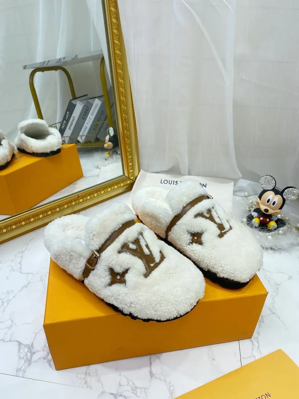 Louis Vuitton Winterbreak Flat Comfort Mule White for Women