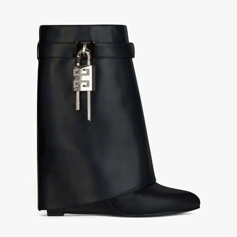 Givenchy Shark Lock Ankle Boots in Leather for Women in Black