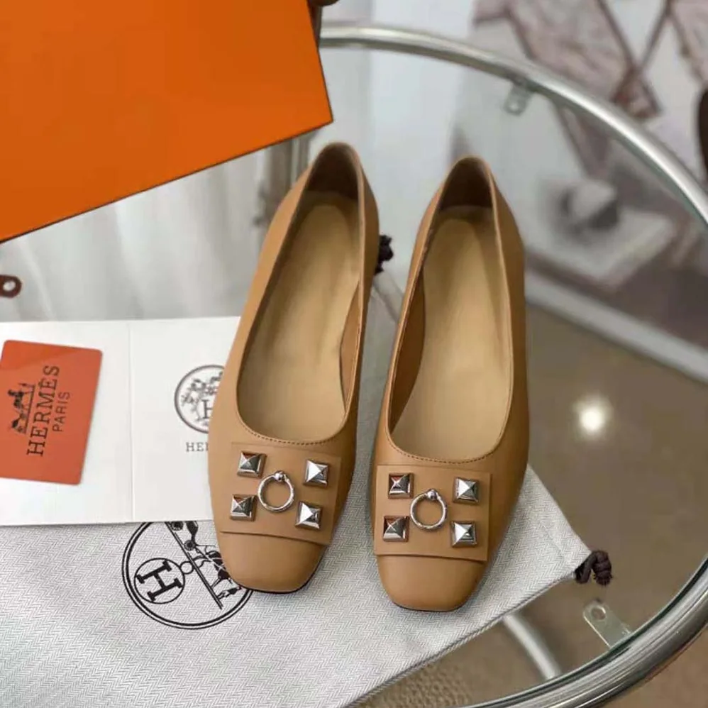 Hermes Danseuse Ballet Flat in Calfskin Leather for Women in Brown