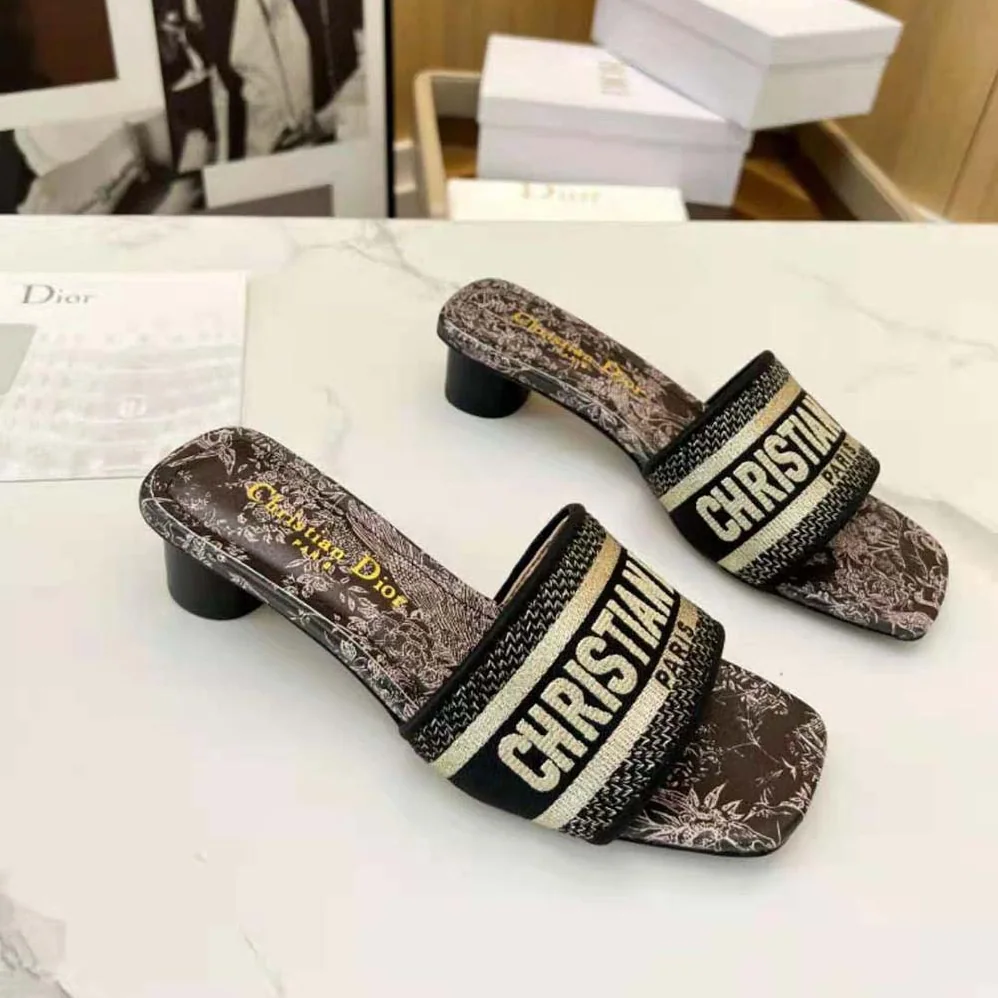 Dior Dway Heeled Slide Beige and Black Cotton Embroidered with Plan de Paris Motif for Women Dior Dway Heeled Slide Beige and Black Cotton Embroidered with Plan de Paris Motif for Women