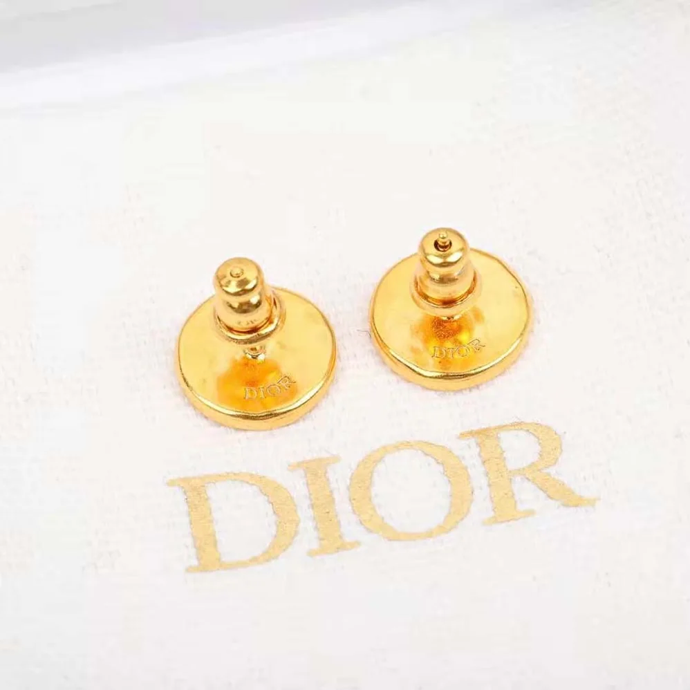 Dior 30 Montaigne Stud Earrings Gold for Women in Finish Metal Dior 30 Montaigne Stud Earrings Gold for Women in Finish Metal