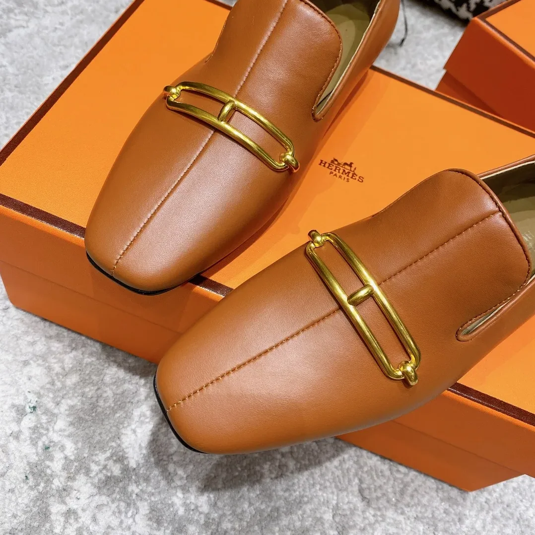 Hermes Dalhia Loafers Brown