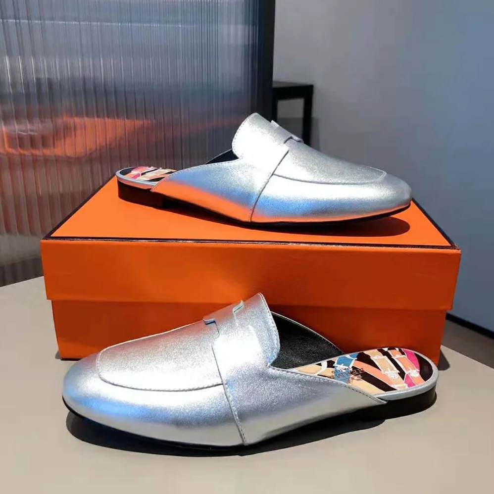 Hermes Catena Mule Mule in Supple Goatskin for Women in Silver Hermes Catena Mule Mule in Supple Goatskin for Women in Silver