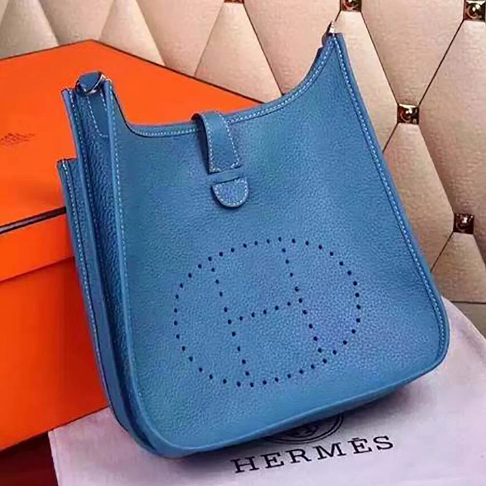 Hermes Evelyne 16 Shoulder Bag in Calfskin for Women in Navy Hermes Evelyne 16 Shoulder Bag in Calfskin for Women in Navy