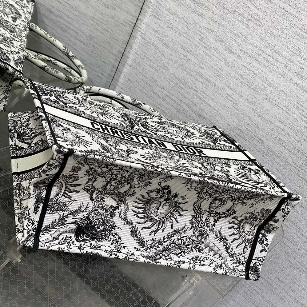 Dior Large Dior Book Tote White and Black Toile de Jouy Soleil Embroidery for Women Dior Large Dior Book Tote White and Black Toile de Jouy Soleil Embroidery for Women