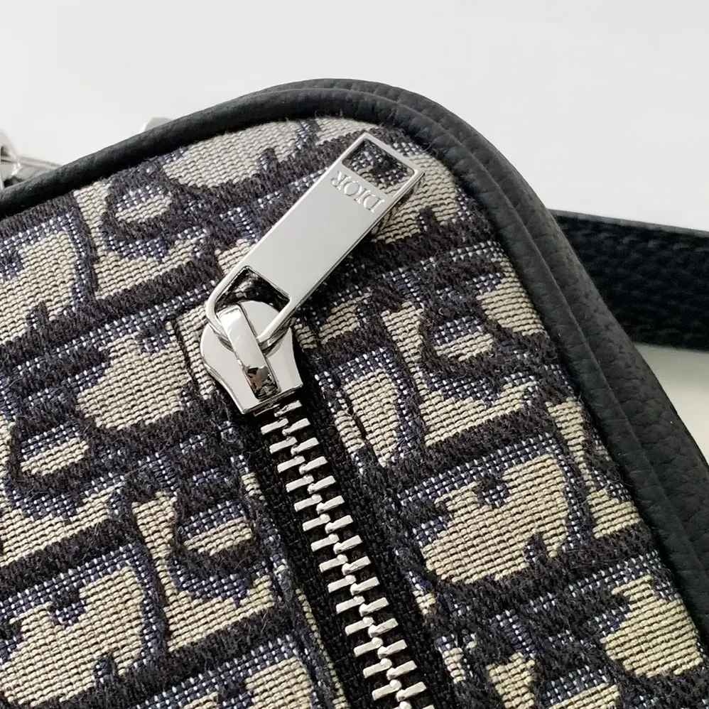 Dior Toiletry Bag Beige and Black Dior Oblique Jacquard for Men Dior Toiletry Bag Beige and Black Dior Oblique Jacquard for Men