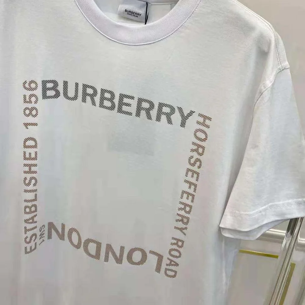 Burberry Horseferry Square Print Cotton T-shirt for Women in White Burberry Horseferry Square Print Cotton T-shirt for Women in White