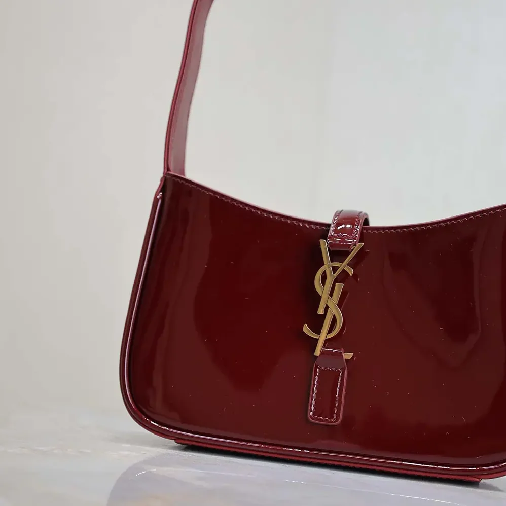 Saint Laurent YSL Mini Le 5 à 7 in Patent Leather for Women Saint Laurent YSL Mini Le 5 à 7 in Patent Leather for Women