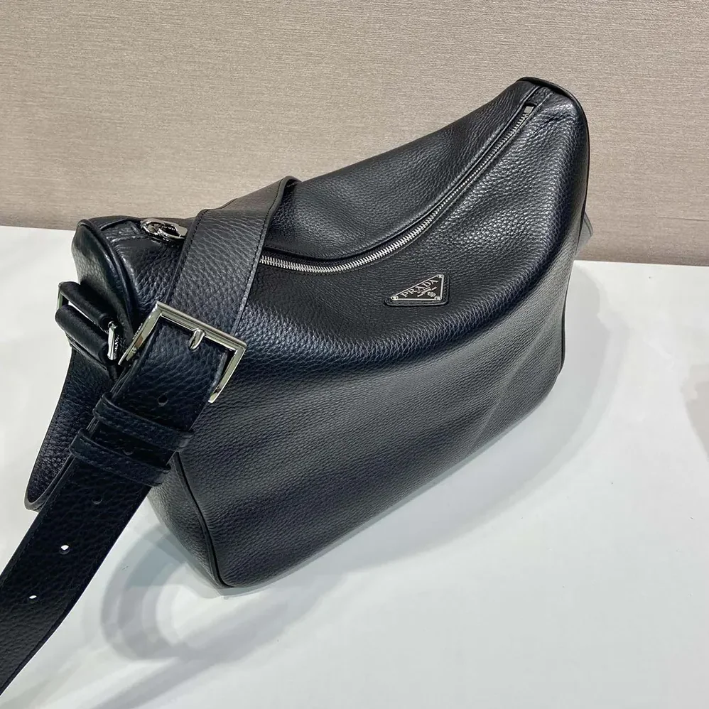 Prada Medium Leather Shoulder Bag for Unisex in Black Prada Medium Leather Shoulder Bag for Unisex in Black