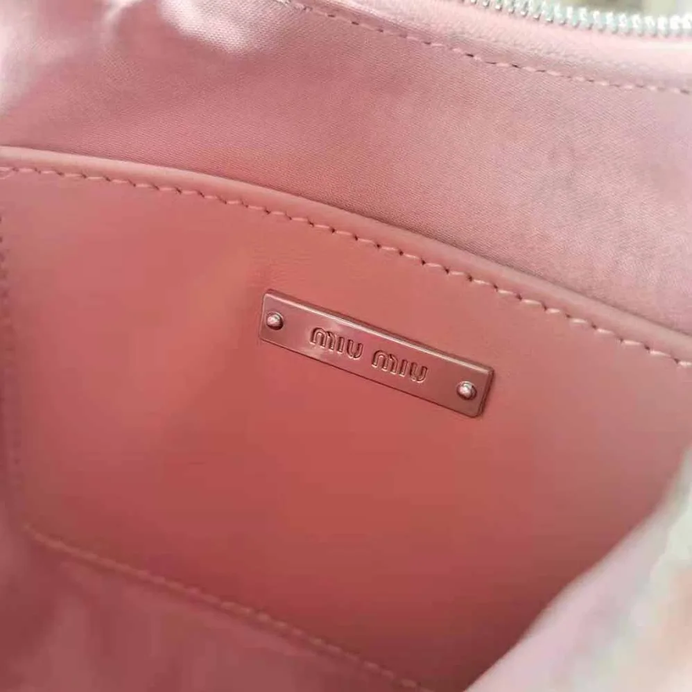 Miu Miu Small Matelasse Nappa Leather Shoulder Bag for Women in Pink Miu Miu Small Matelasse Nappa Leather Shoulder Bag for Women in Pink