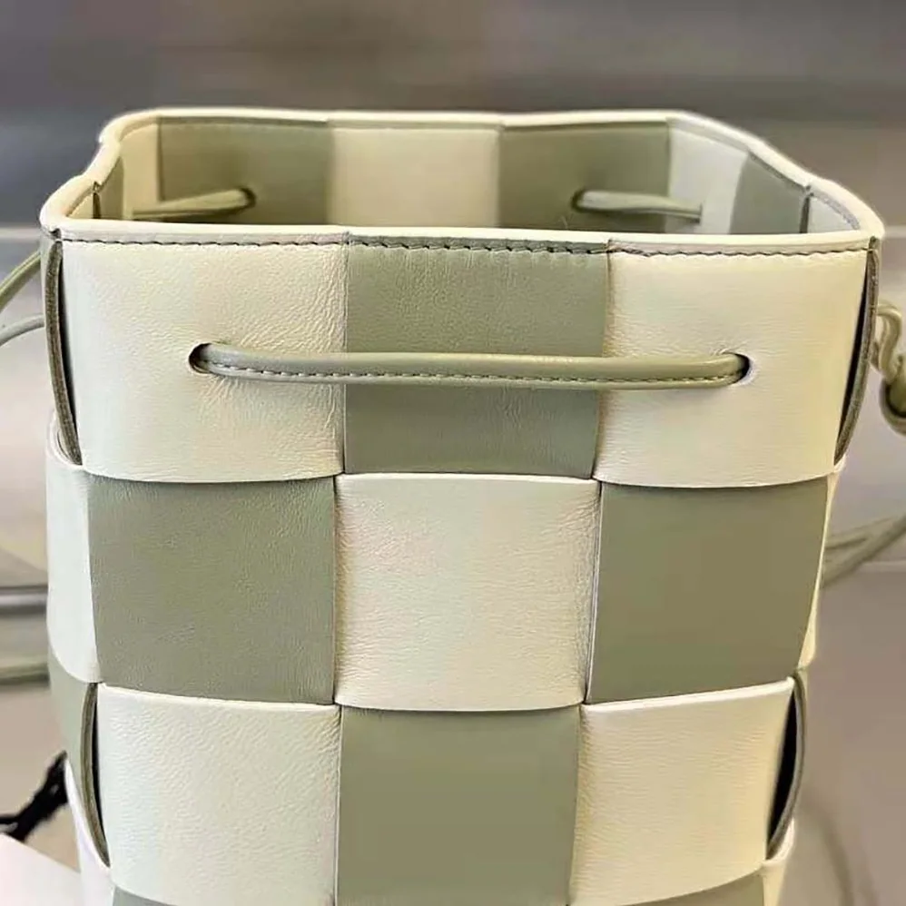 Bottega Veneta Small Cassette Cross-Body Bucket for Women in Lime
