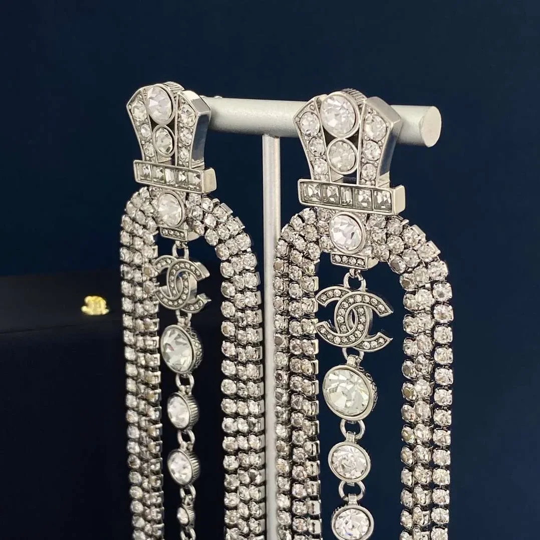 Chanel Tassel Claw Chain Earrings Silver Chanel Tassel Claw Chain Earrings Silver