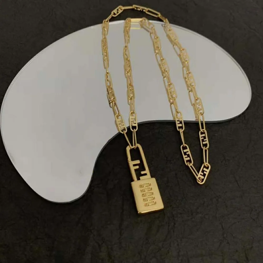 Fendi Necklace with Fendi O'Lock Mesh and Padlock for Women in Shaped Pendant Fendi Necklace with Fendi O'Lock Mesh and Padlock for Women in Shaped Pendant