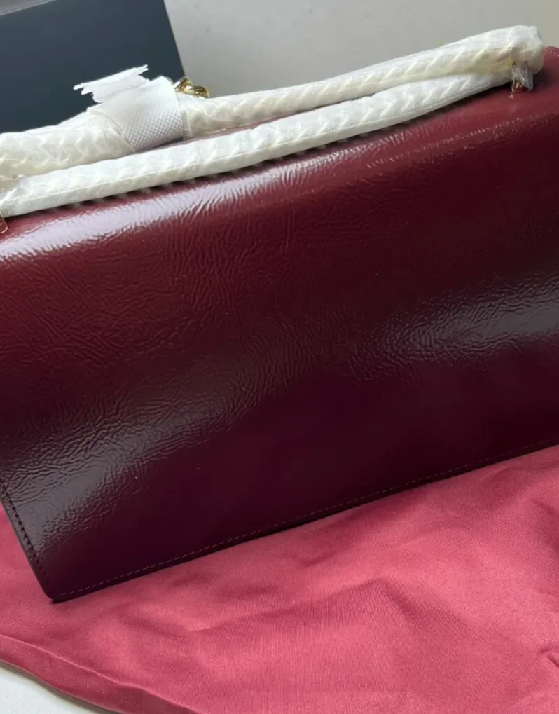 Gucci Dionysus Shoulder Bag Wine Red