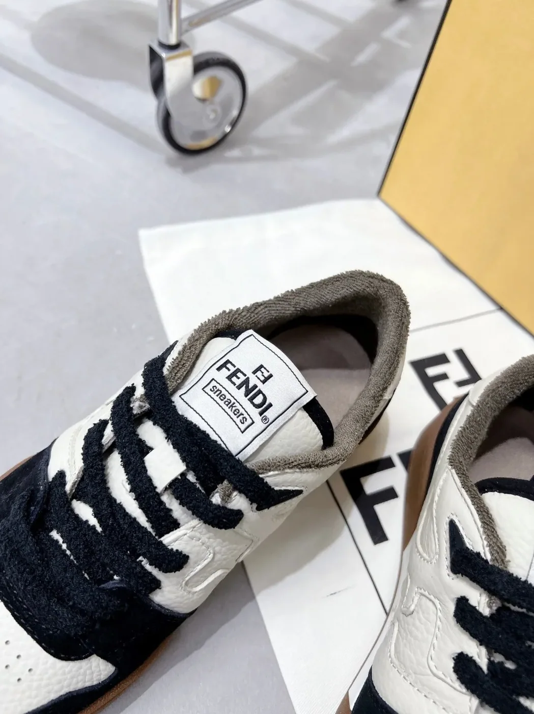 Fendi FD Fendi Match Low Tops Sneakers Black 7E1493AHH2F1FZB