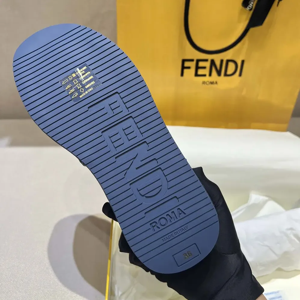 Fendi Sunshine Blue Denim Flatform Slides for Women Fendi Sunshine Blue Denim Flatform Slides for Women