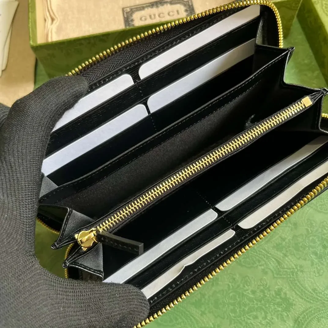 Gucci Zip Around Wallet With Script Black / Gucci Zip Around Wallet With Script Black /