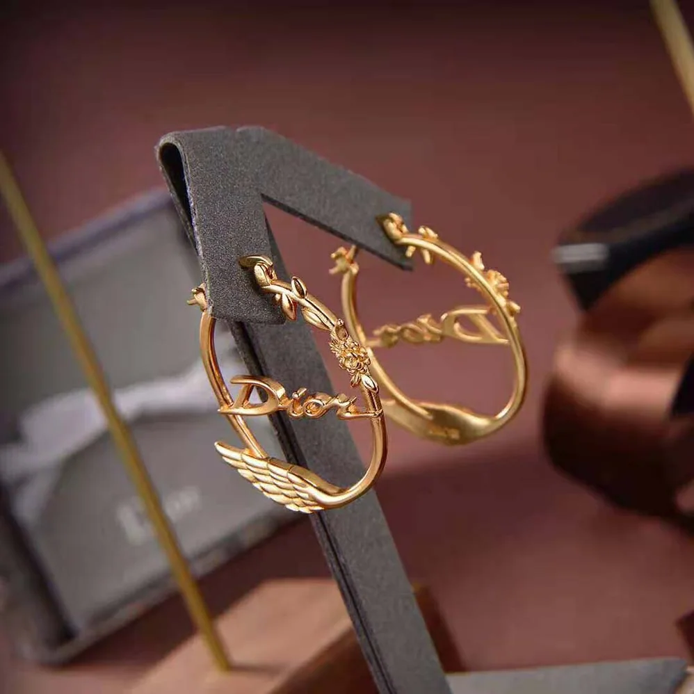 Dior Dio(r)evolution Earrings Gold for Women in Finish Metal Dior Dio(r)evolution Earrings Gold for Women in Finish Metal