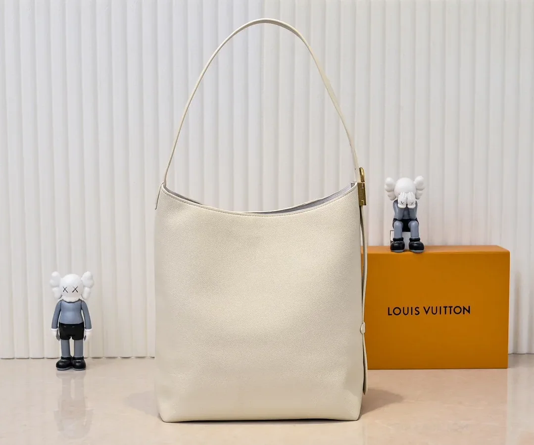 Louis Vuitton Low Key Hobo MM Beige / Louis Vuitton Low Key Hobo MM Beige /