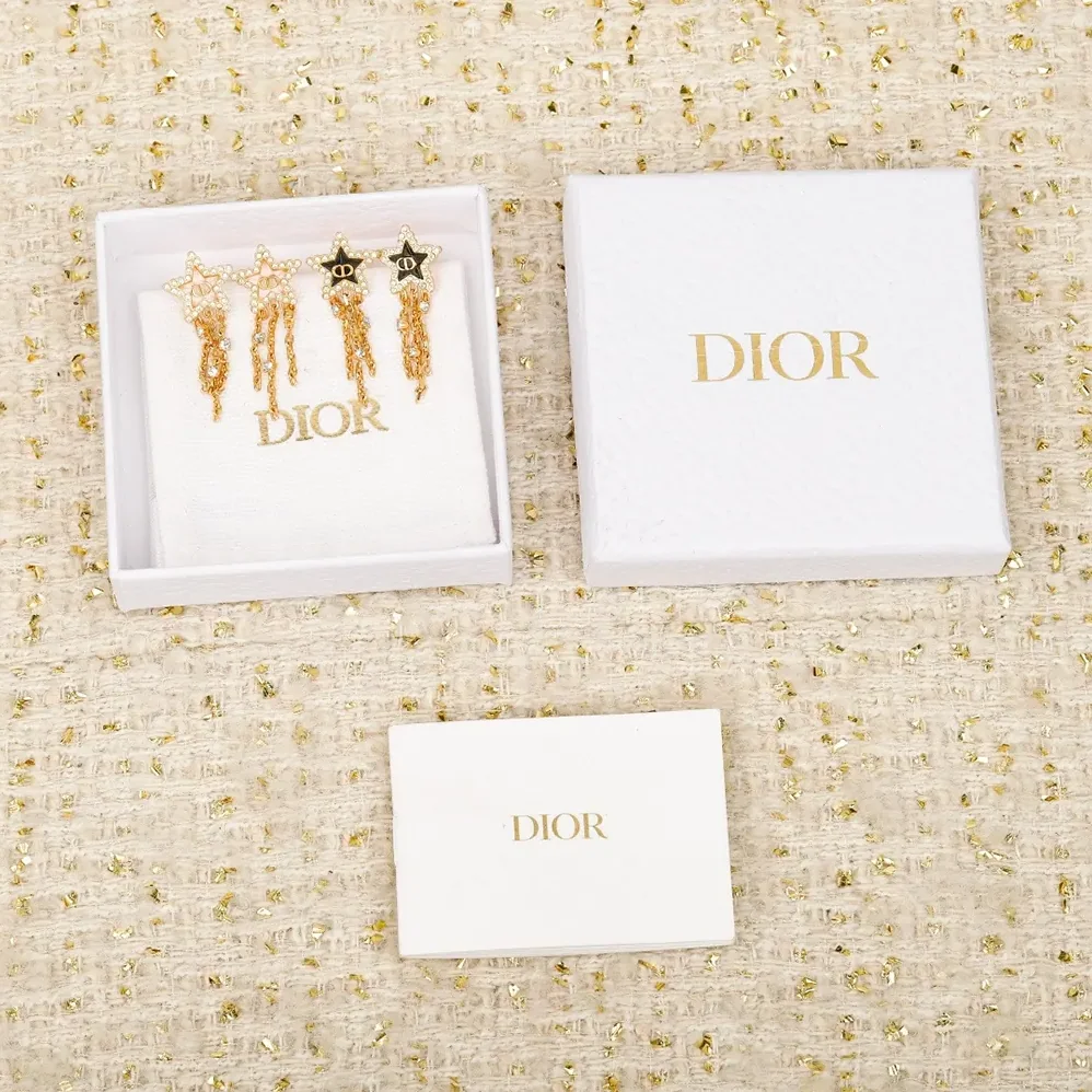 Dior Petit CD Lucky Baroque Earrings Gold-Finish Metal Silver for Women in Tone Crystals Dior Petit CD Lucky Baroque Earrings Gold-Finish Metal Silver for Women in Tone Crystals
