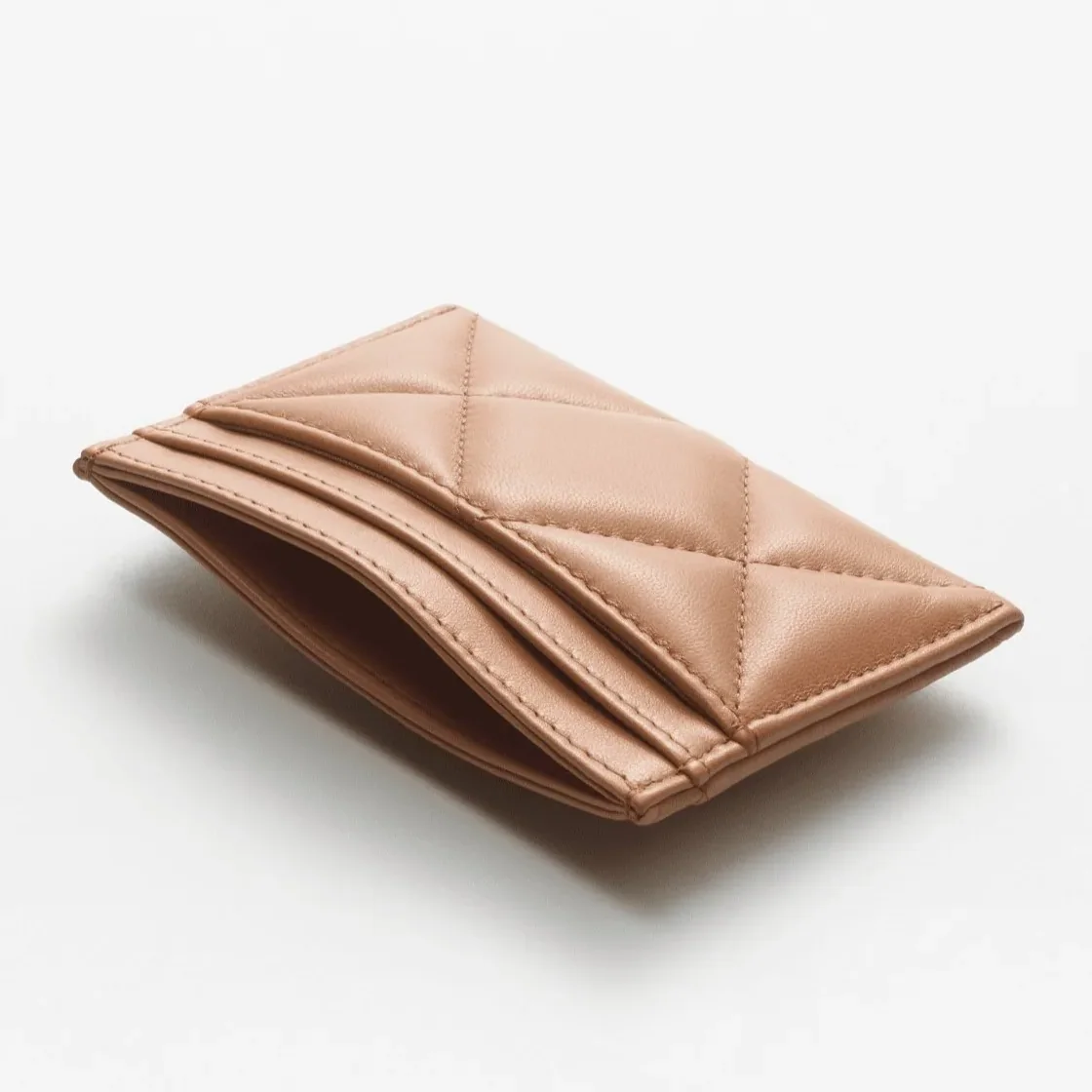 Chanel 19 Card Holder Dark Beige / Chanel 19 Card Holder Dark Beige /