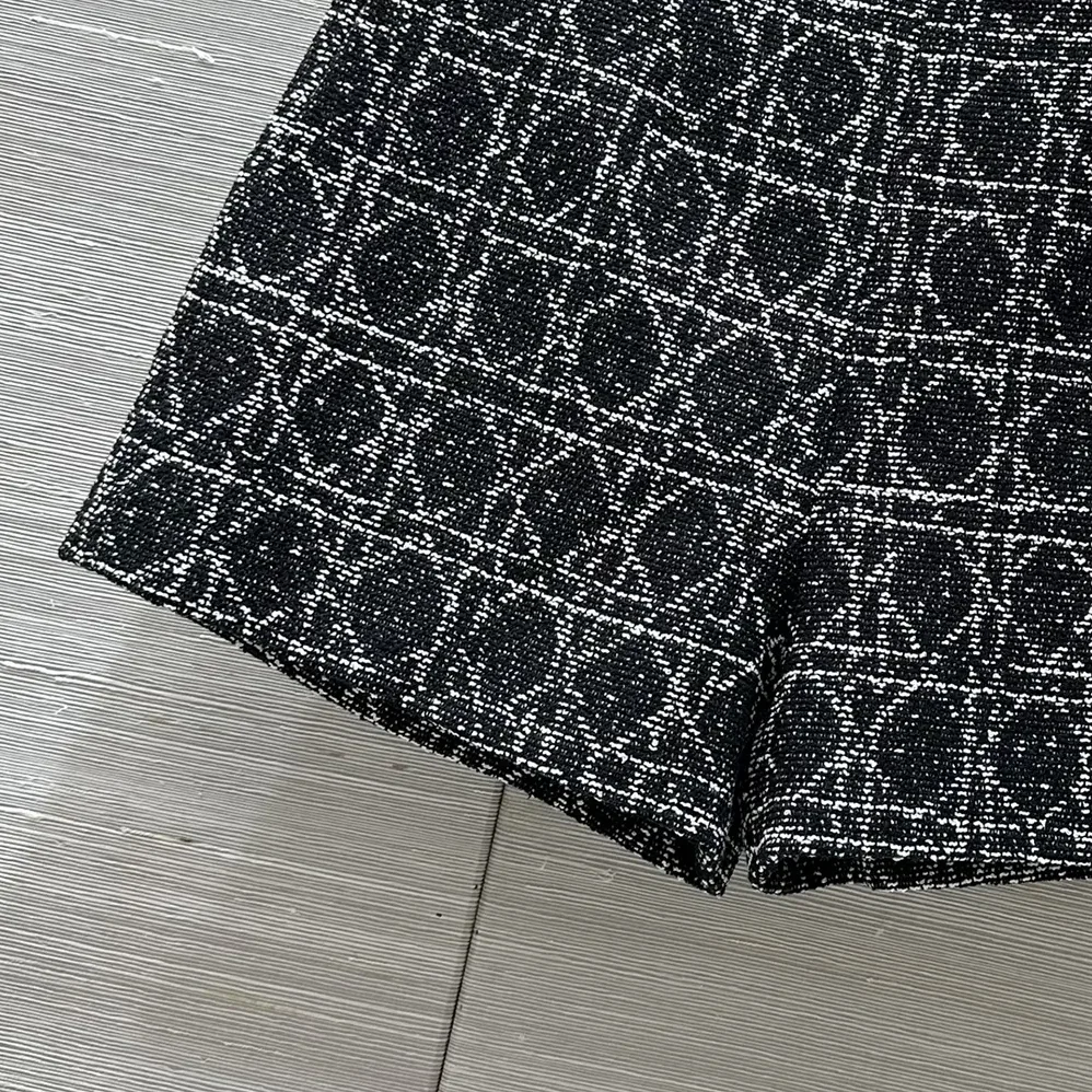 Dior Macrocannage Shorts Black and White Cotton Blend Tweed for Women Dior Macrocannage Shorts Black and White Cotton Blend Tweed for Women