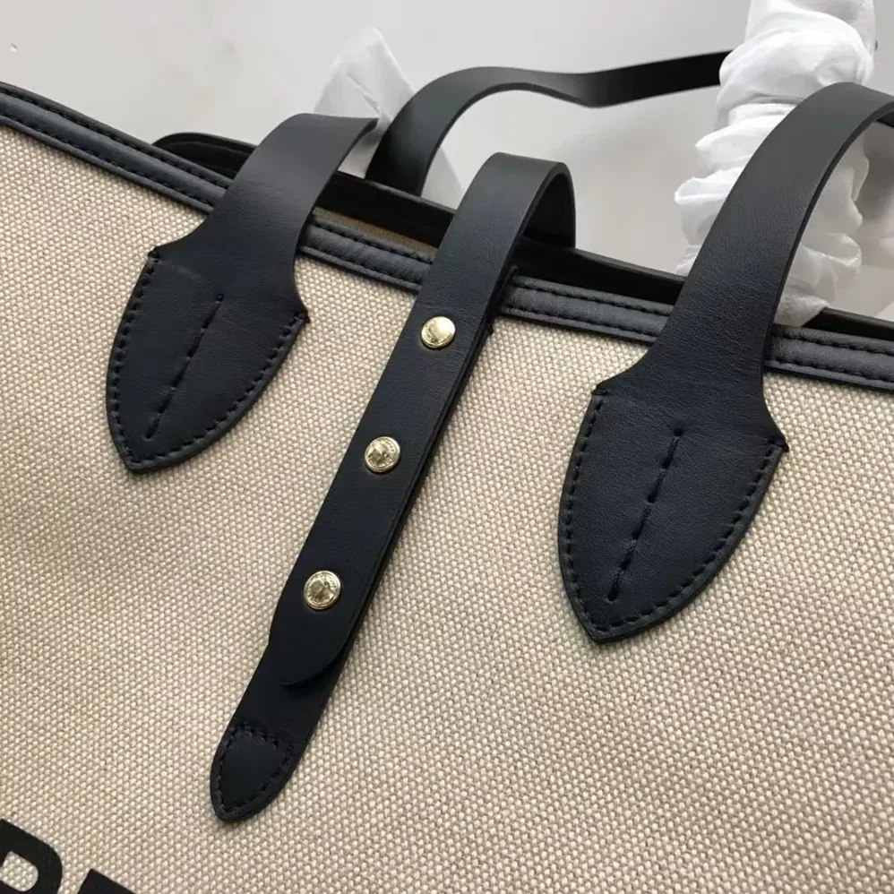 Burberry The Medium Soft Cotton Canvas Belt Bag for Women in Beige Burberry The Medium Soft Cotton Canvas Belt Bag for Women in Beige