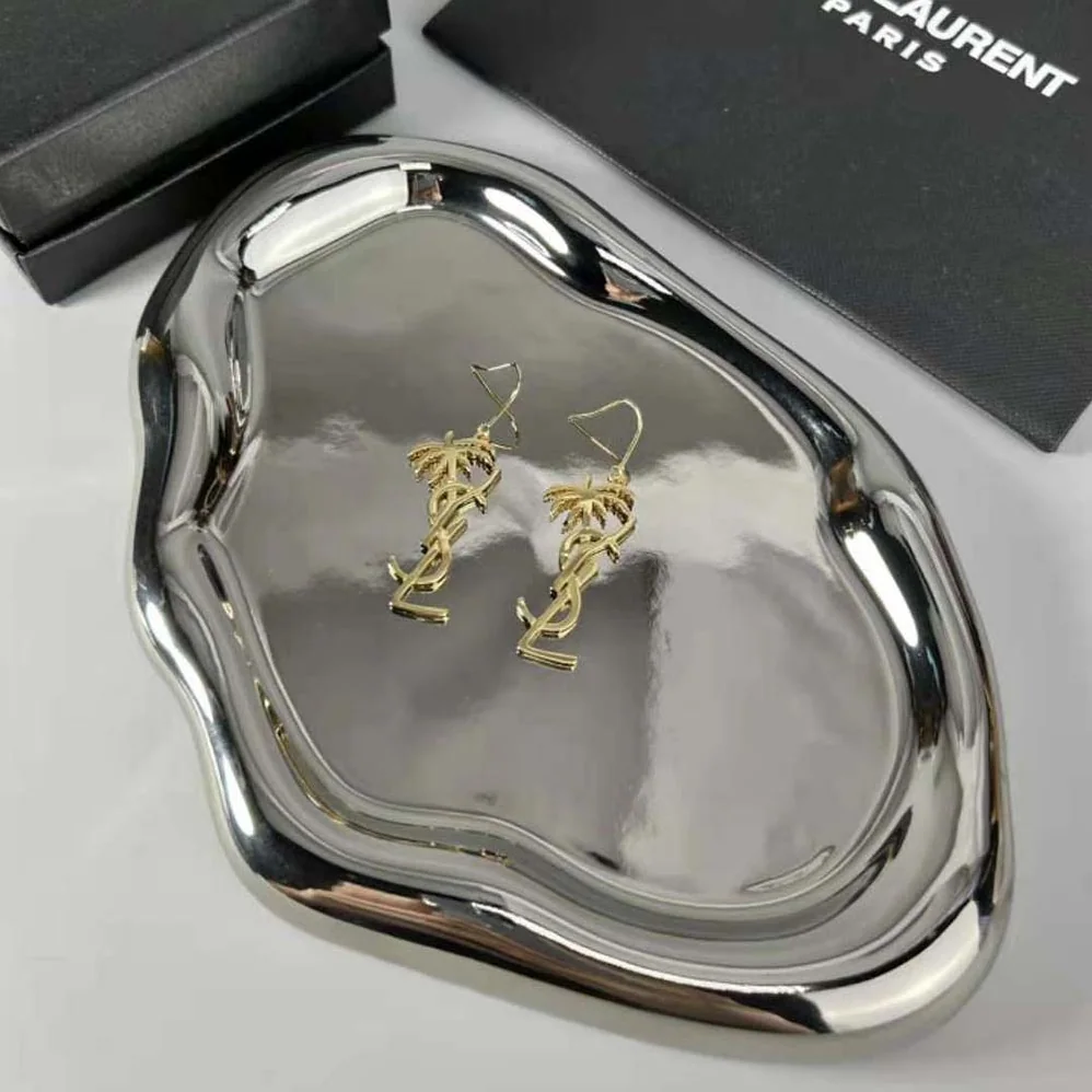 Saint Laurent YSL Monogram Palm Earrings in Metal for Women in Gold Saint Laurent YSL Monogram Palm Earrings in Metal for Women in Gold