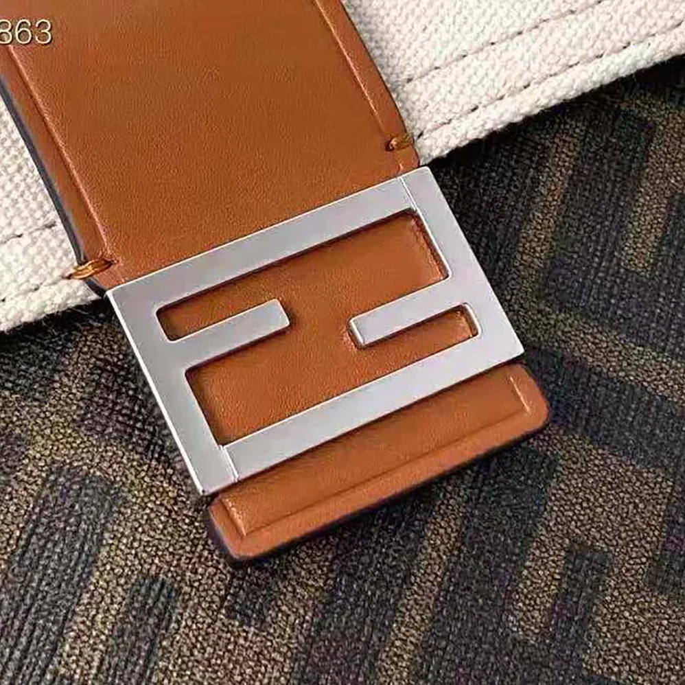 Fendi Baguette Pouch Brown Fabric Bag for Men in Brown Fendi Baguette Pouch Brown Fabric Bag for Men in Brown