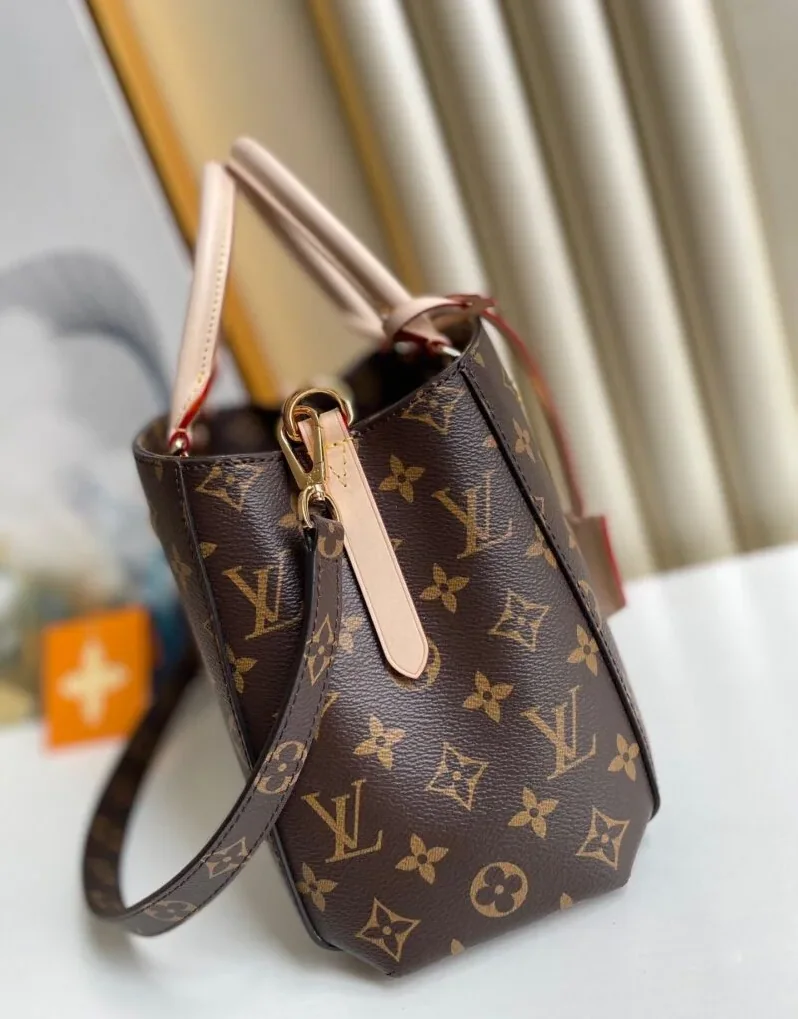 Louis Vuitton Montaigne BB Monogram Canvas Louis Vuitton Montaigne BB Monogram Canvas