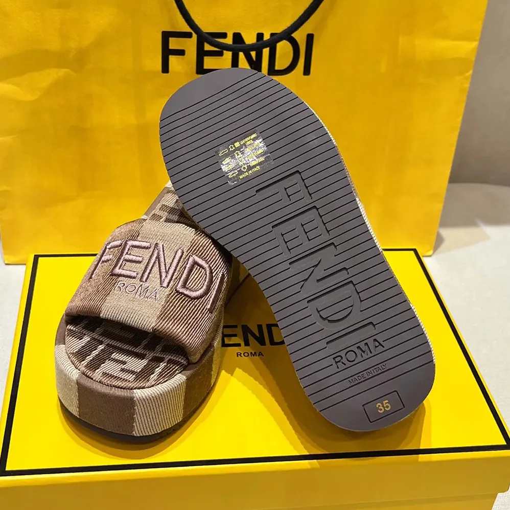 Fendi Sunshine Dove Gray Denim for Women in effect Jacquard Flatform Slides