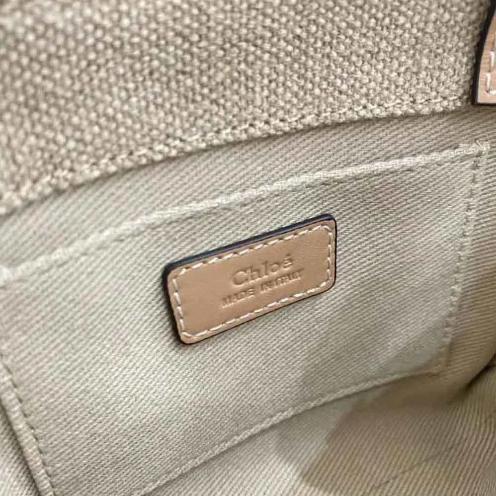 Chloe Mini Woody Tote Bag for Women in Pink