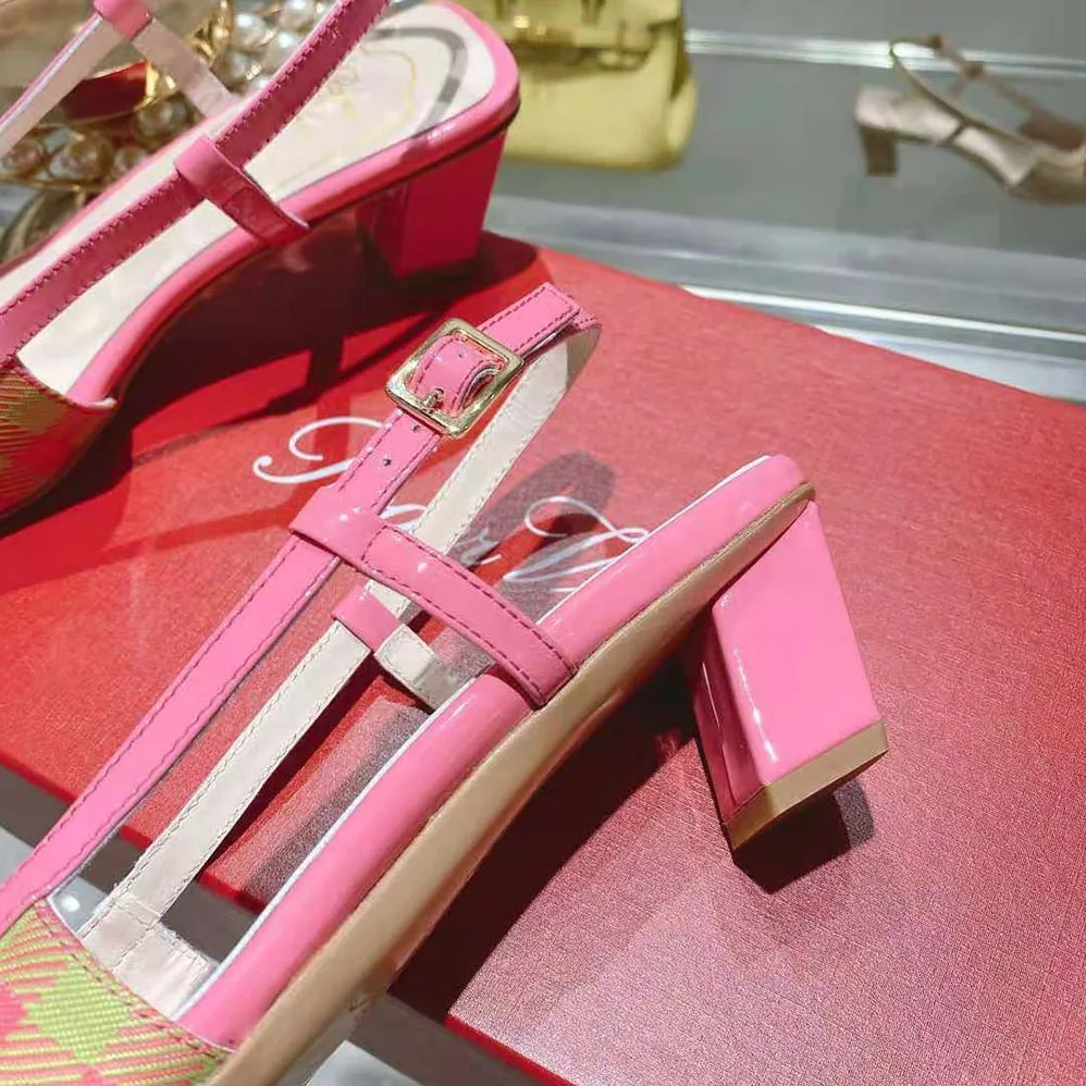 Roger Vivier Belle Vivier Lacquered Buckle Slingback Pumps in Fabric for Women in Pink Roger Vivier Belle Vivier Lacquered Buckle Slingback Pumps in Fabric for Women in Pink