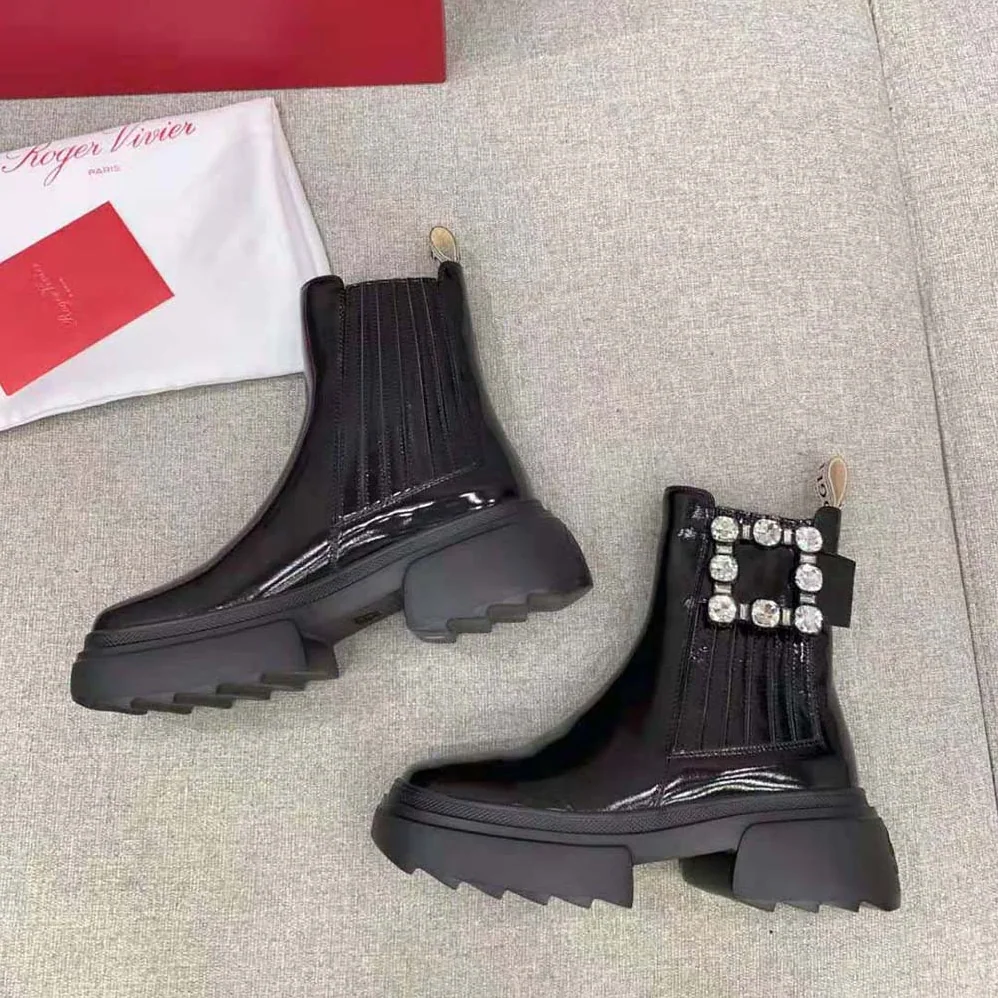 Roger Vivier Wallaviv Strass Buckle Chelsea Ankle Boots in Patent Leather for Women Roger Vivier Wallaviv Strass Buckle Chelsea Ankle Boots in Patent Leather for Women