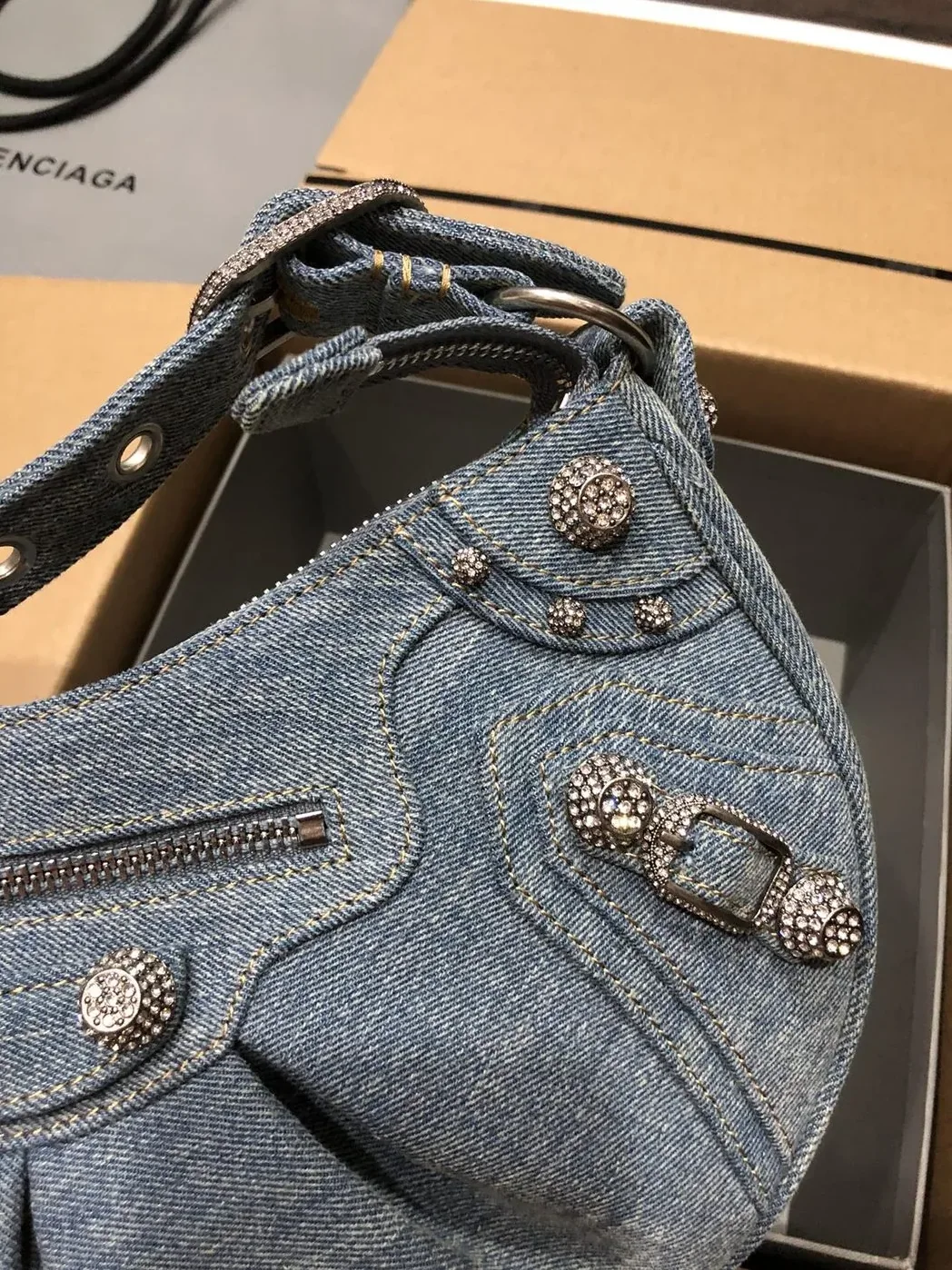 Balenciaga Le Cagole XS Shoulder Bag Denim In Blue / Balenciaga Le Cagole XS Shoulder Bag Denim In Blue /