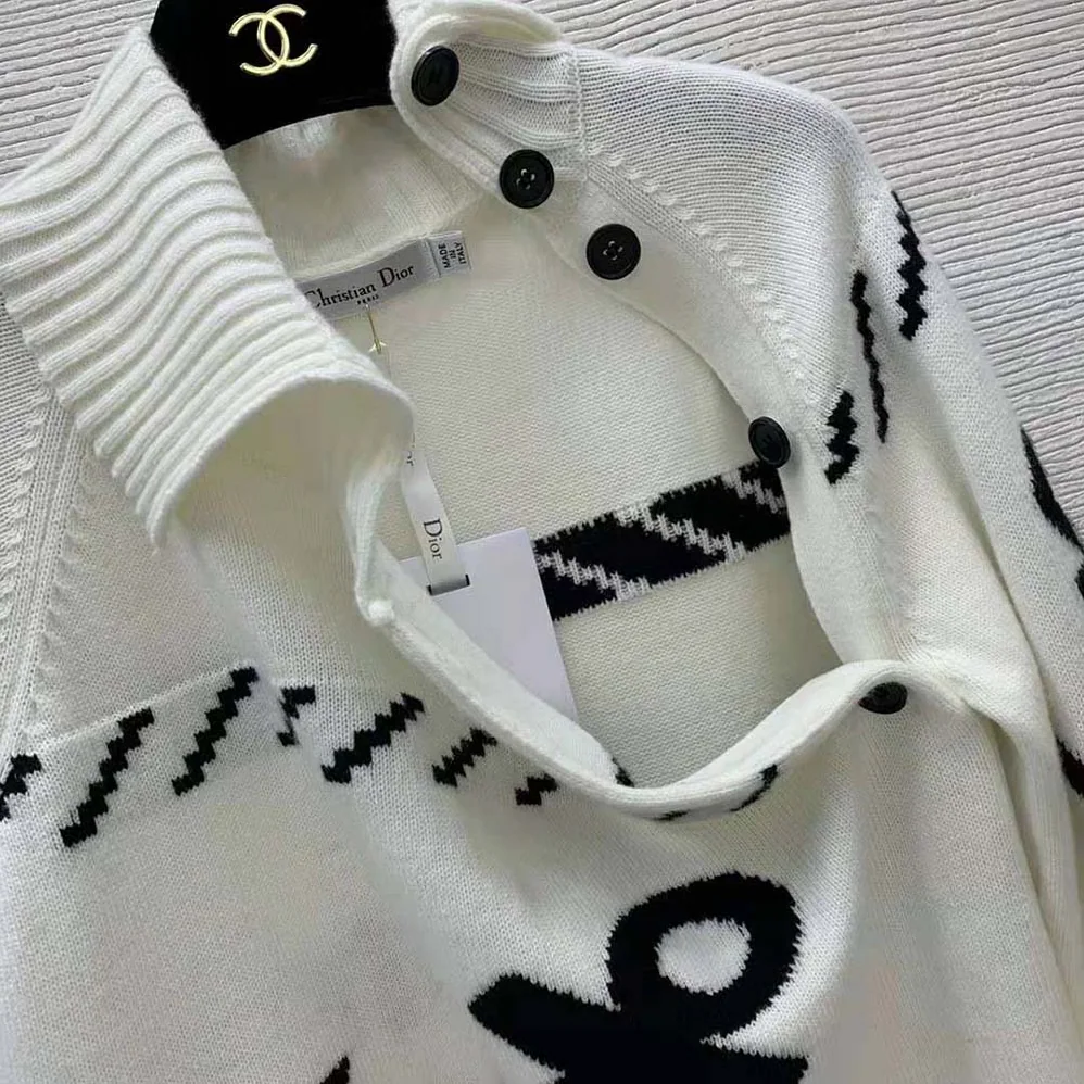 Dior Turtleneck Sweater Ecru and Navy Blue Wool and Cashmere Knit with Signature for Men